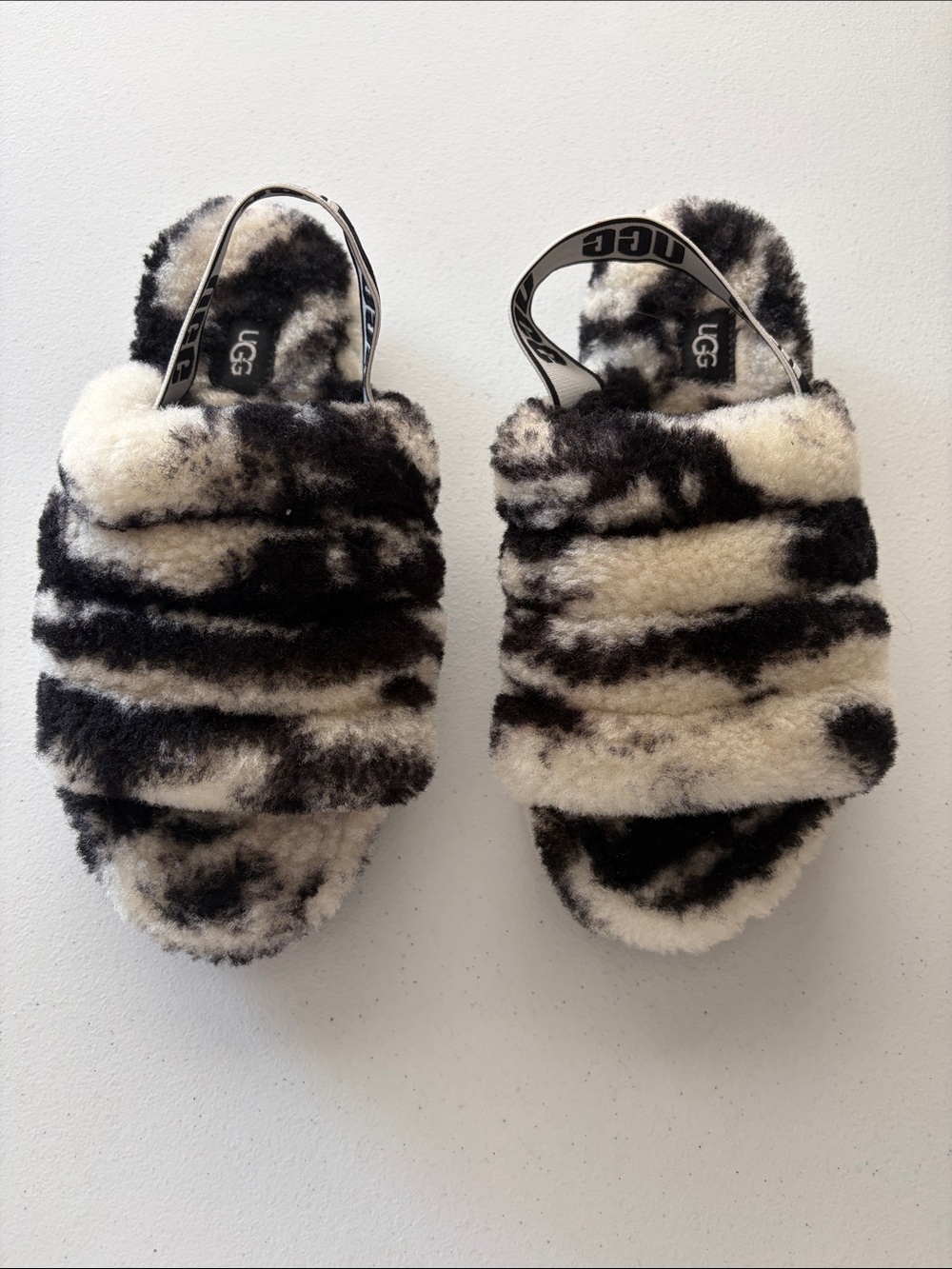 Title: UGG Fluff Yeah Slide Marble Black White - Size 7 / EU 38